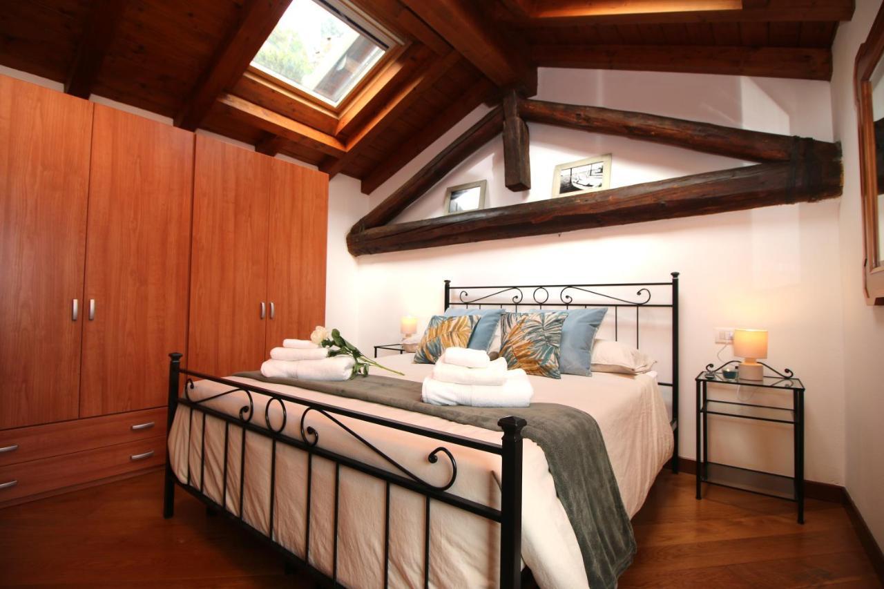 La Casa Del Pittore โกโม ภายนอก รูปภาพ